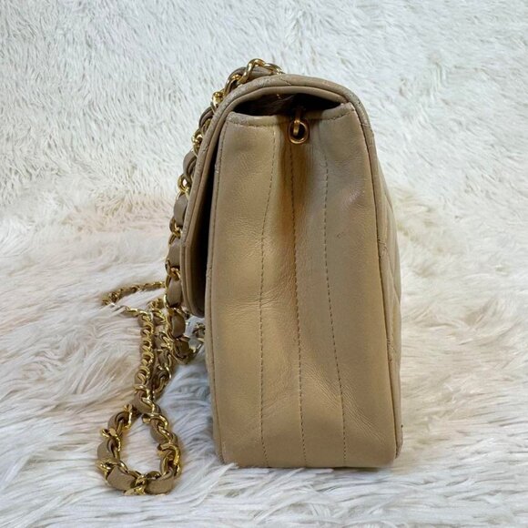 Authentic CHANEL CC 24K Vintage Half Moon Round Flap Bag Lambskin Timeless Purse - Picture 6 of 12